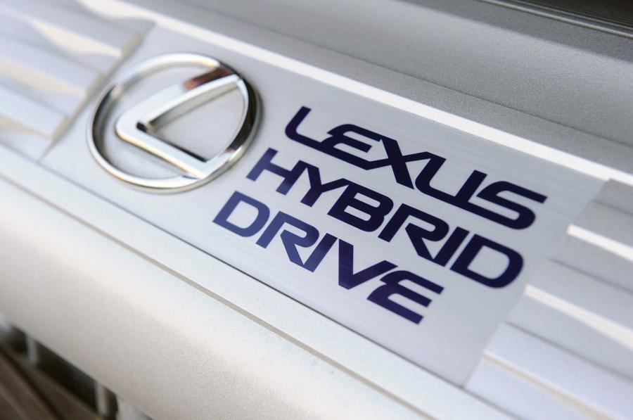  Lexus HS250h 2009 года  (фото 170 из 273)